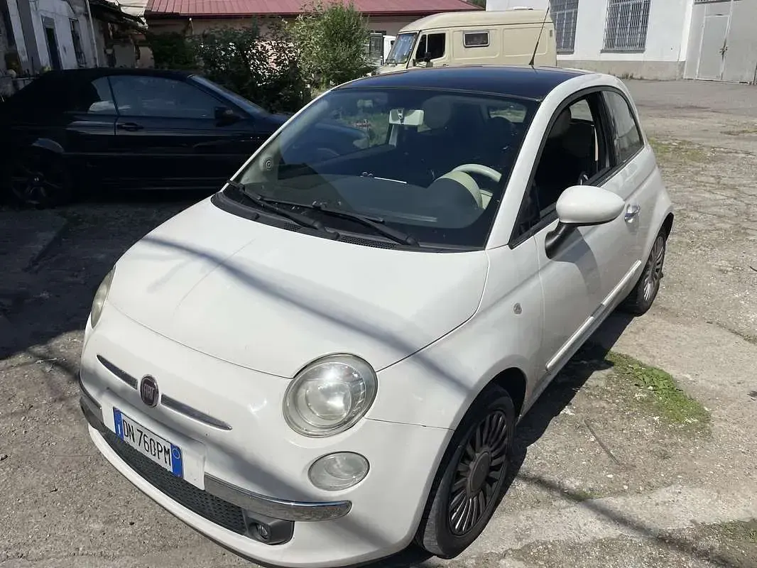 Usata Fiat 500 Lounge 101 CV (74 kW) 2008 Bianco Utilitaria