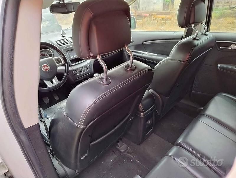 Usata Fiat Freemont 140 CV (102 kW) 2012 Bianco SUV