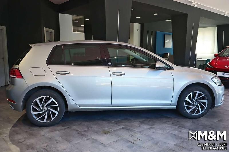 Usata VW Golf VII Highline 116 CV (85 kW) 2017 Grigio Berlina