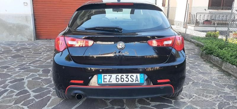 Usata Alfa Romeo Giulietta 109 CV (80 kW) 2015 Nero Utilitaria