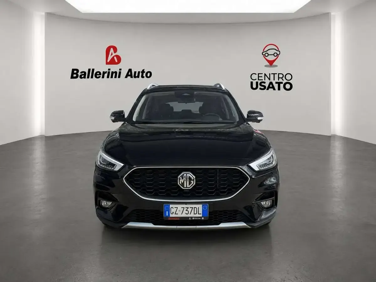 Usata MG ZS Luxury 106 CV (77 kW) 2025 Nero SUV
