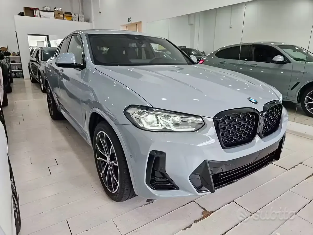 Usata BMW X4 M Sport 190 CV (139 kW) 2025 Brooklyn grey SUV
