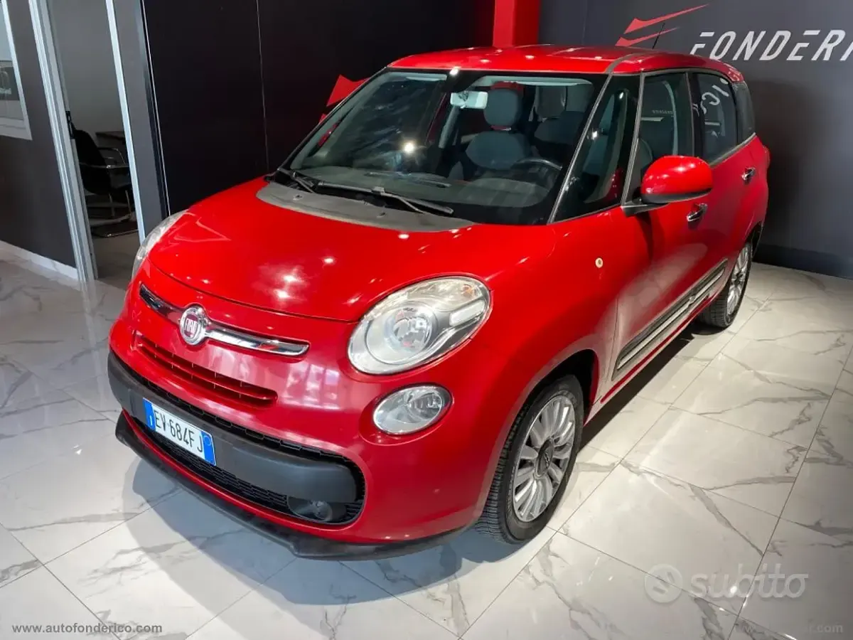 Gebraucht Fiat 500L Living 105 PS (77 kW) 2014 Rot Van / Kleinbus