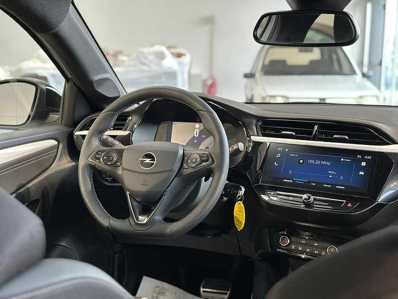 Usata Opel Corsa 101 CV (74 kW) 2025 Bianco Utilitaria