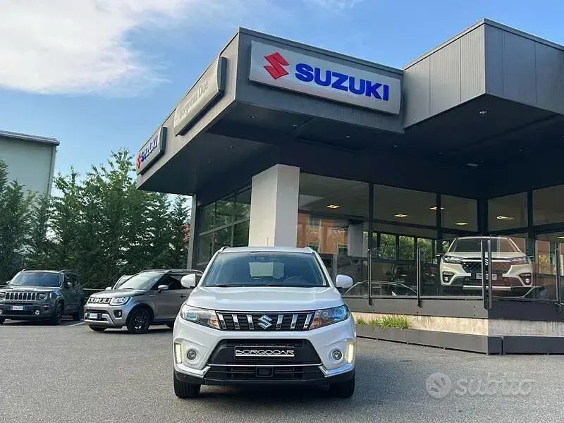 Usata Suzuki Vitara 140 CV (102 kW) 2018 Bianco SUV