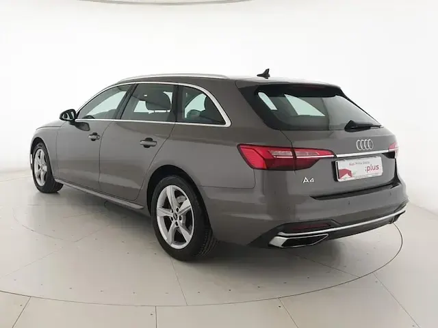 Usata Audi A4 Advanced Plus 136 CV (100 kW) 2021 Grigio terra metallizzato Station wagon