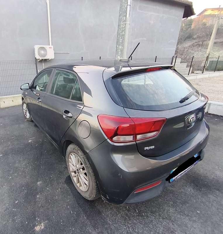 Usata Kia Rio 82 CV (60 kW) 2020 Berlina