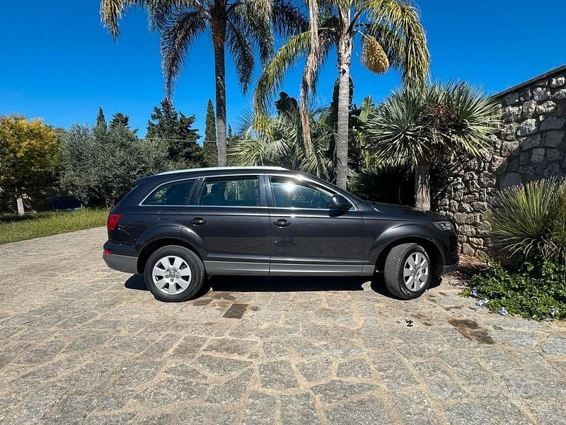 Usata Audi Q7 Advanced 245 CV (180 kW) 2012 Grigio SUV