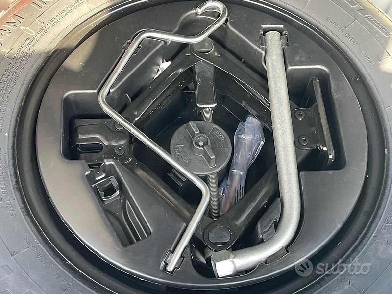 Usata Lancia Ypsilon Gold 69 CV (50 kW) 2023 Bianco Utilitaria