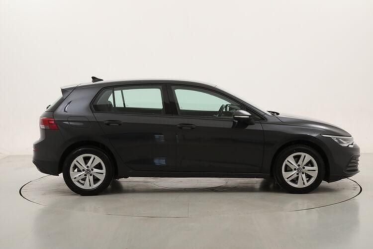 Usata VW Golf VIII Life 110 CV (80 kW) 2023 Berlina