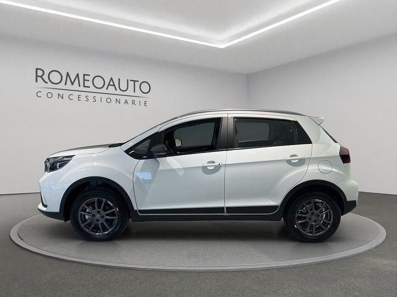 Nuova EMC QUATTRO 103 CV (75 kW) 2026 White pastello SUV
