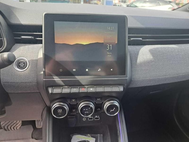 Usata Renault Clio V Techno 145 CV (106 kW) 2024 Bianco Utilitaria