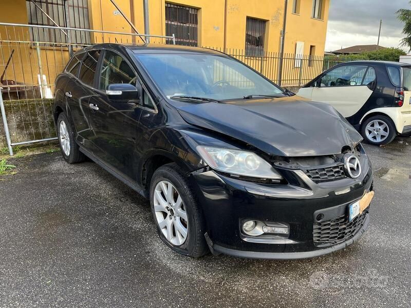 Nero Usata 2008 Mazda CX-7 SUV | 500 € - Immagine 1/4