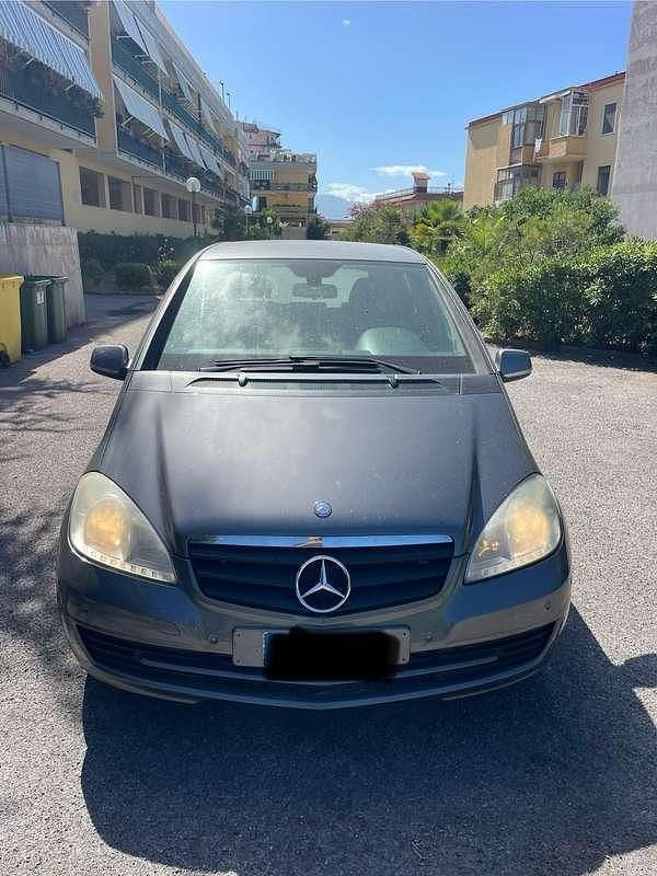 Usata Mercedes A180 Elegance 109 CV (80 kW) 2009 Monovolume