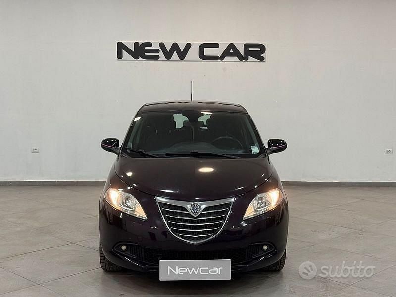 Usata Lancia Ypsilon S 95 CV (69 kW) 2014 Lilla Utilitaria