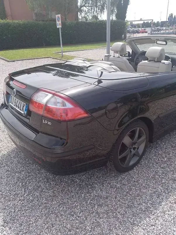 Usata Saab 9-3 Vector 150 CV (110 kW) 2007 Nero Cabrio