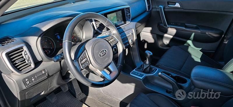 Grigio Usata 2019 Kia Sportage SUV | 14.300 € (Ottimo prezzo) - Immagine 1/4