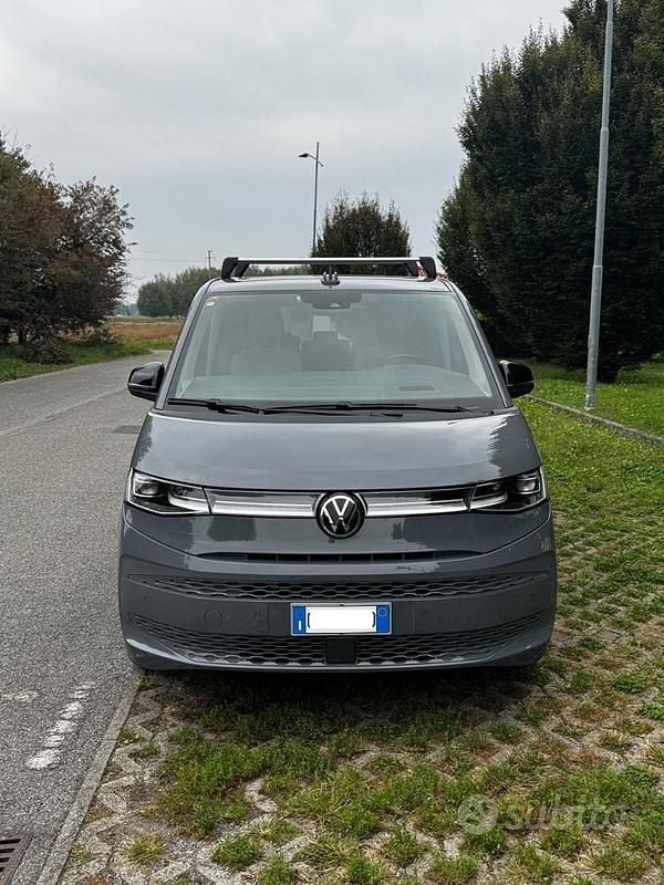 Usata VW Multivan Energetic 150 CV (110 kW) 2023 Grigio Furgone