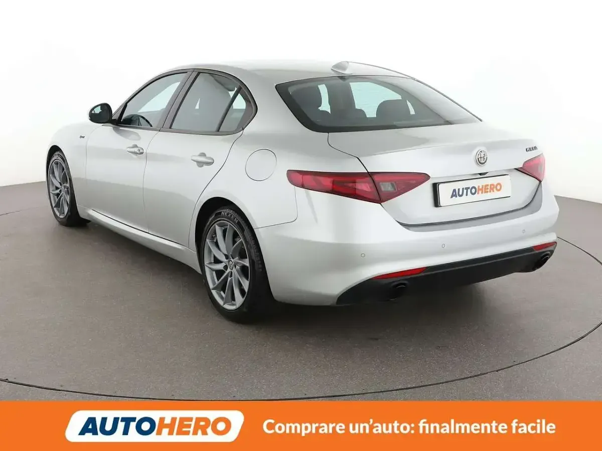 Usata Alfa Romeo Giulia Sprint 190 CV (139 kW) 2021 Grigio Berlina