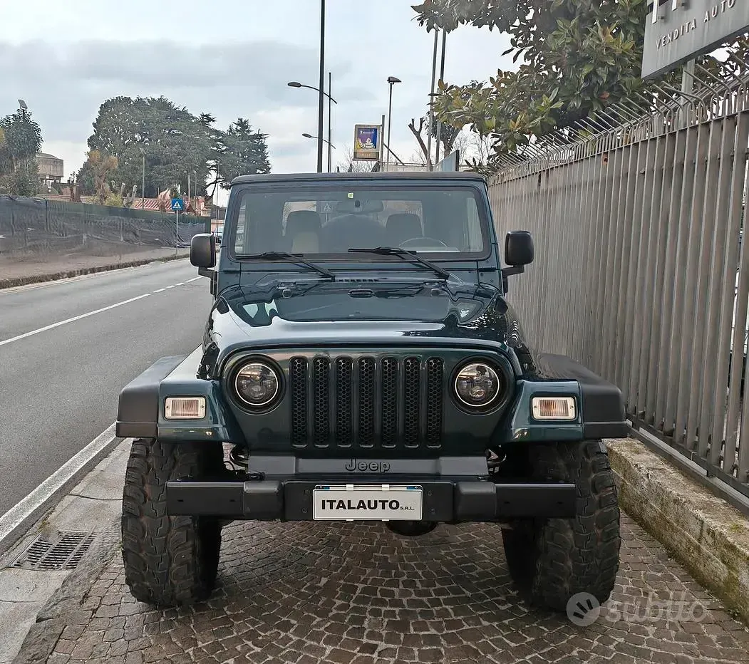Usata Jeep Wrangler Sahara 177 CV (130 kW) 2005 Verde SUV
