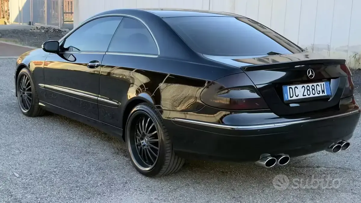 Usata Mercedes CLK220 Avantgarde 150 CV (110 kW) 2006 Nero Coupé