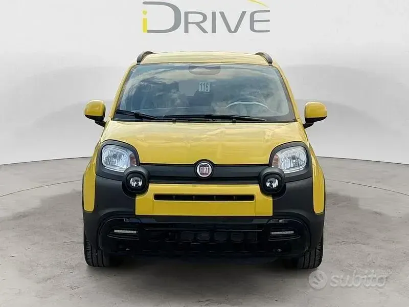 Nuova Fiat Panda Cross Cross 69 CV (50 kW) 2025 Giallo Utilitaria
