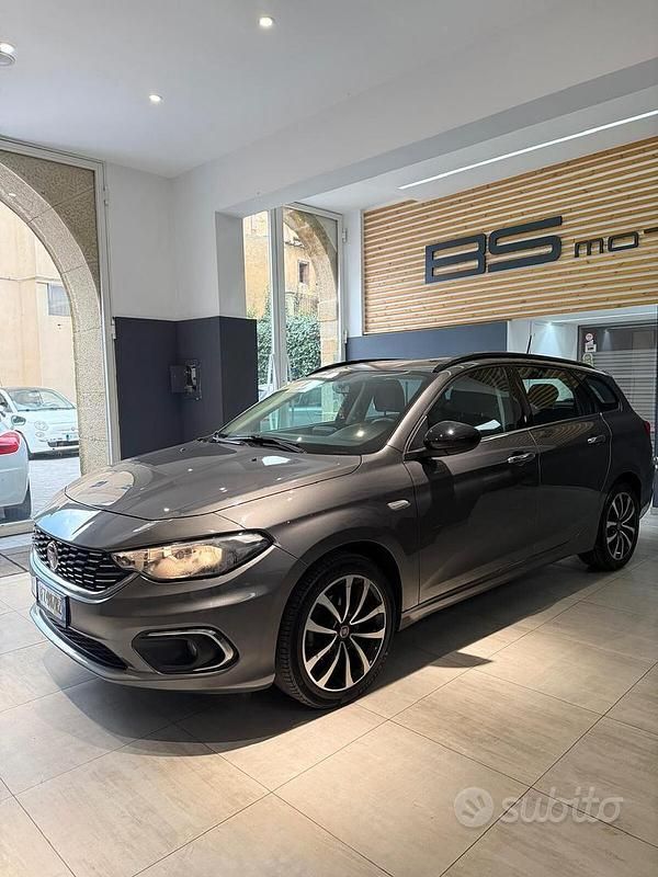 Usata Fiat Tipo Lounge 120 CV (88 kW) 2019 Grigio Station wagon
