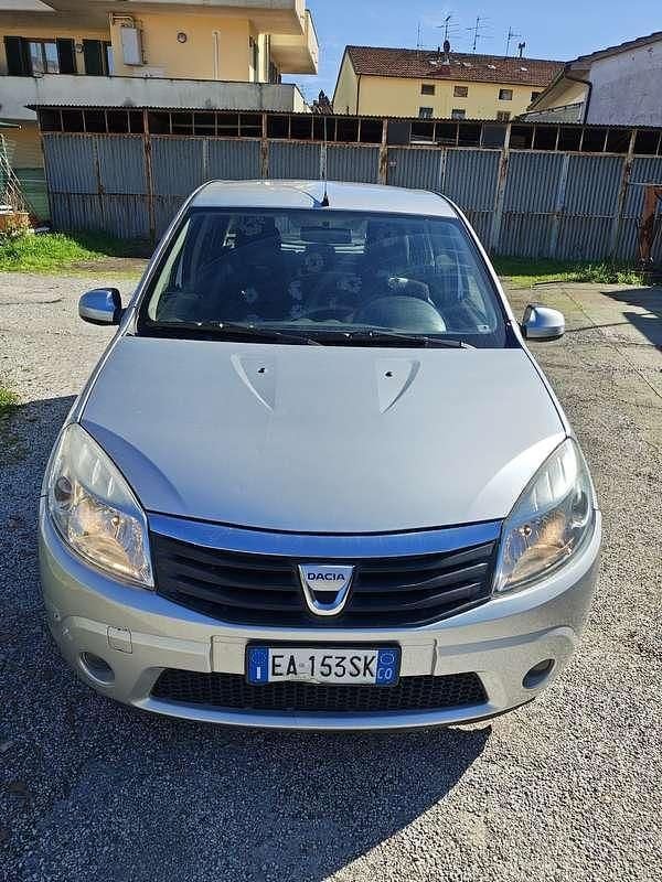Usata Dacia Sandero Ambiance 75 CV (55 kW) 2014 Berlina