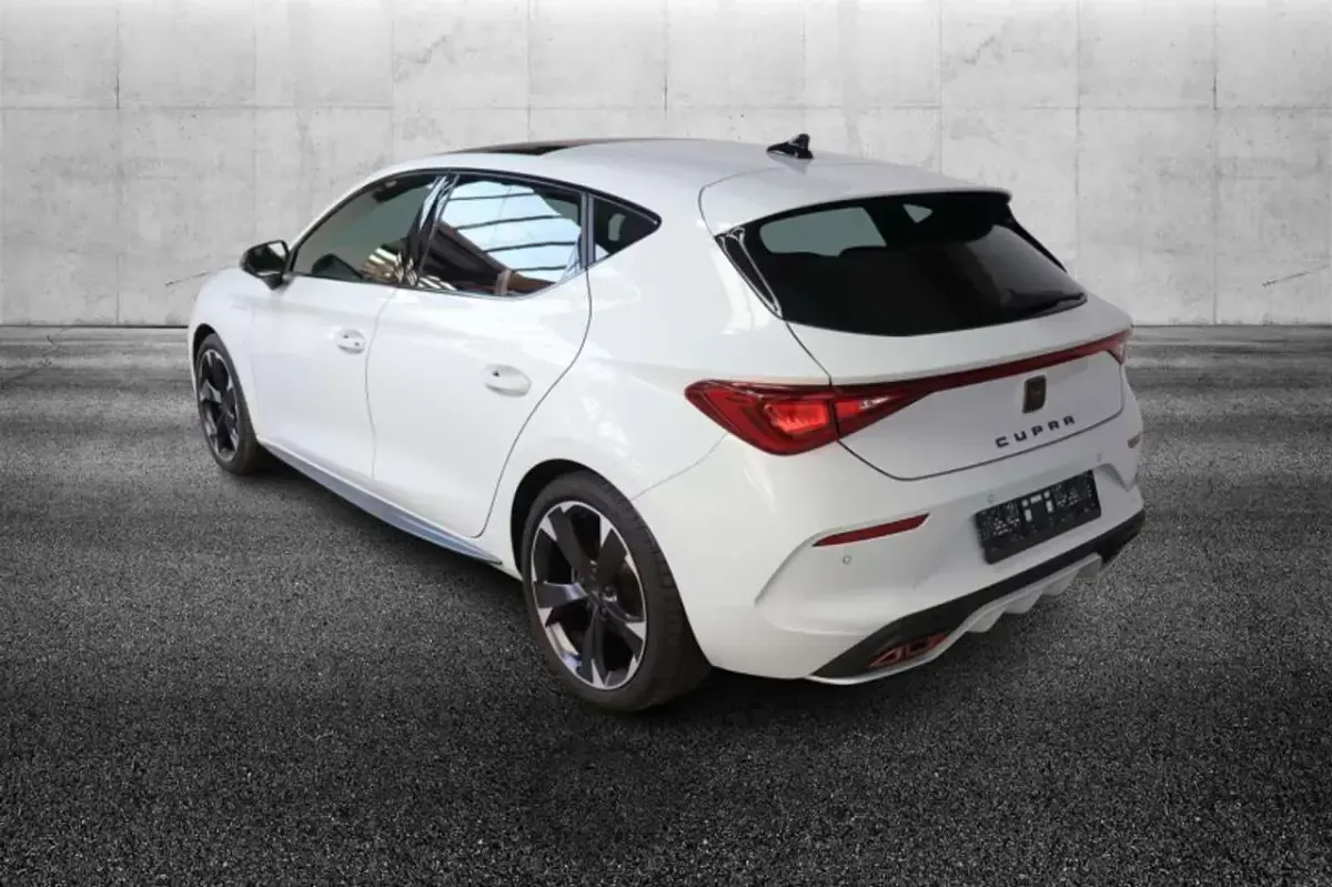 Usata Cupra Leon 204 CV (150 kW) 2022 Bianco Berlina