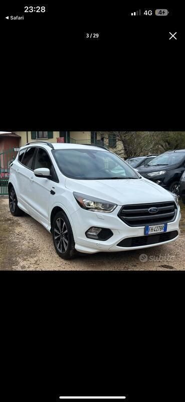 Usata Ford Kuga S 120 CV (88 kW) 2017 Bianco SUV