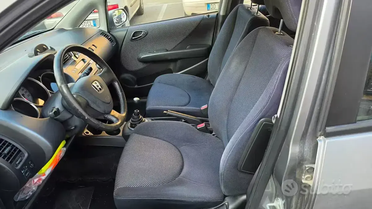 Usata Honda Jazz 83 CV (61 kW) 2004 Utilitaria