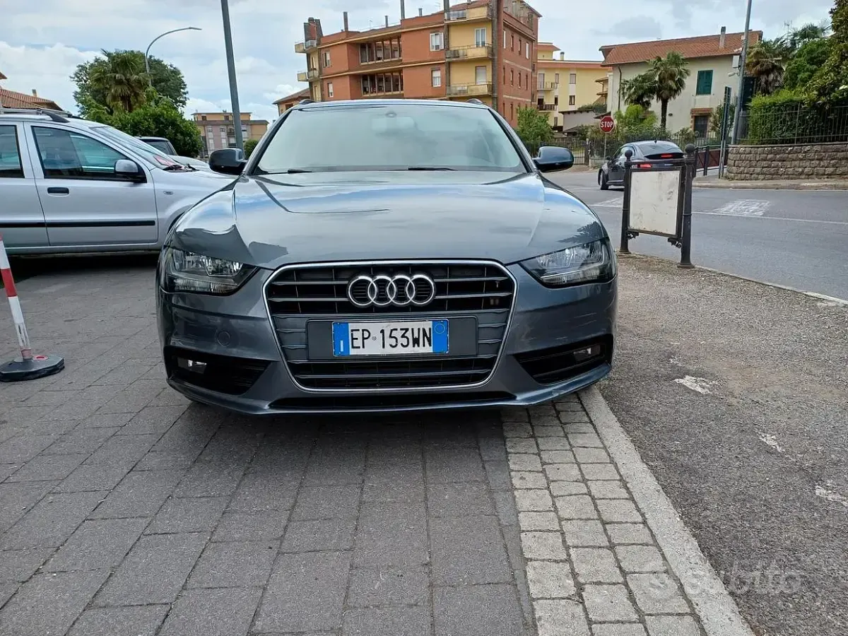 Usata Audi A4 Advanced 143 CV (105 kW) 2013 Grigio Station wagon