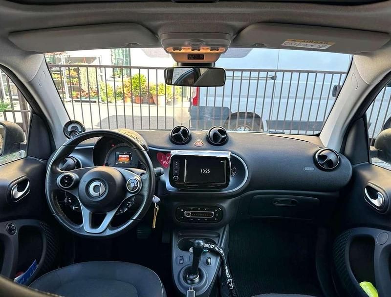 Usata Smart ForTwo Cabrio Passion 90 CV (66 kW) 2018 Bianco Cabrio