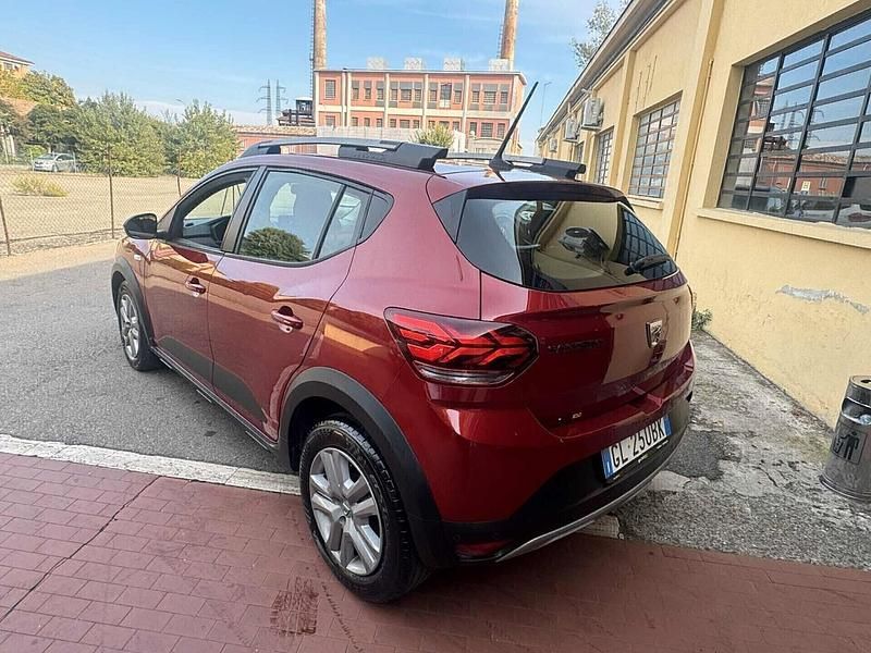 Usata Dacia Sandero Stepway 91 CV (66 kW) 2022 Rosso Utilitaria