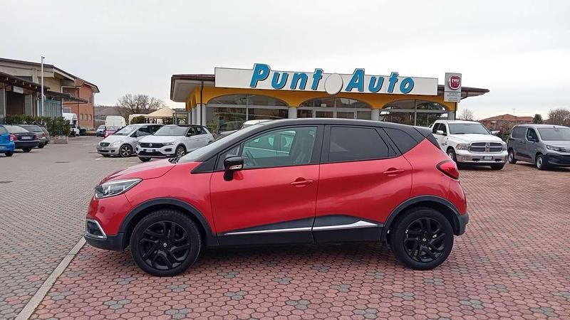 Usata Renault Captur Life 90 CV (66 kW) 2016 Rosso SUV