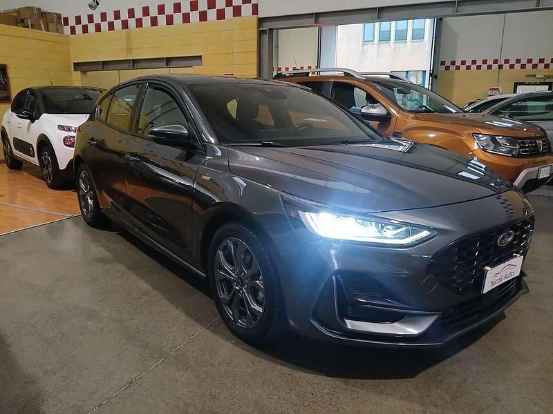 Usata Ford Focus ST-Line 125 CV (91 kW) 2022 Grigio Berlina