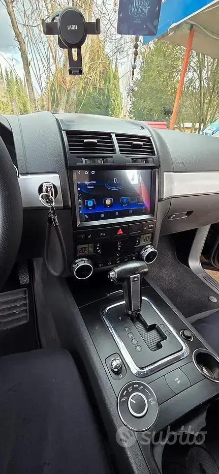 Usata VW Touareg 224 CV (164 kW) 2007 Nero SUV