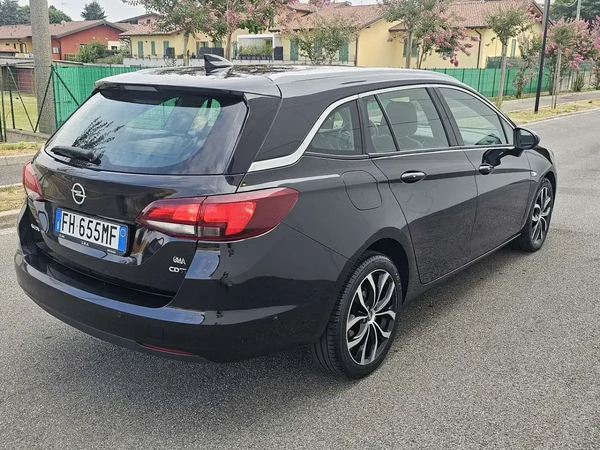 Usata Opel Astra S 110 CV (80 kW) 2017 Other Station wagon