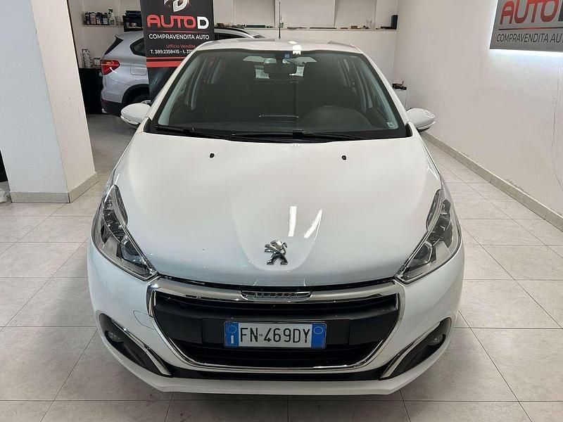 Usata Peugeot 208 Allure 82 CV (60 kW) 2018 Bianco Utilitaria
