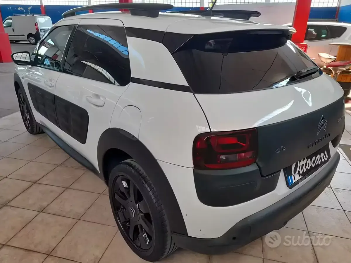 Usata Citroën C4 PureTech 82 CV (60 kW) 2017 Bianco SUV