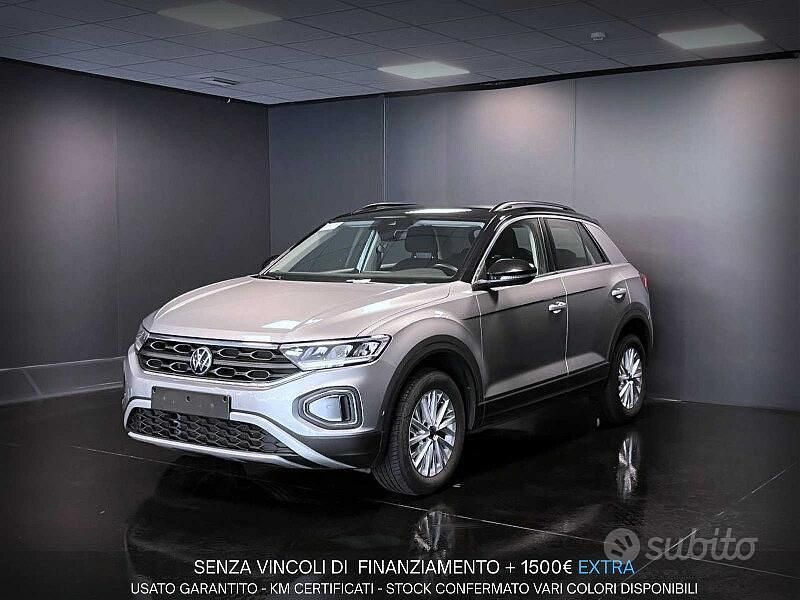 Usata VW T-Roc Life 110 CV (80 kW) 2022 Grigio SUV