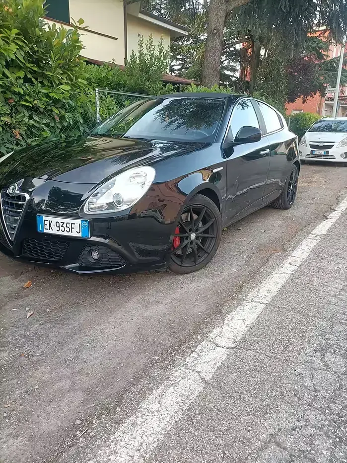 Usata Alfa Romeo Giulietta 170 CV (125 kW) 2011 Nero Utilitaria