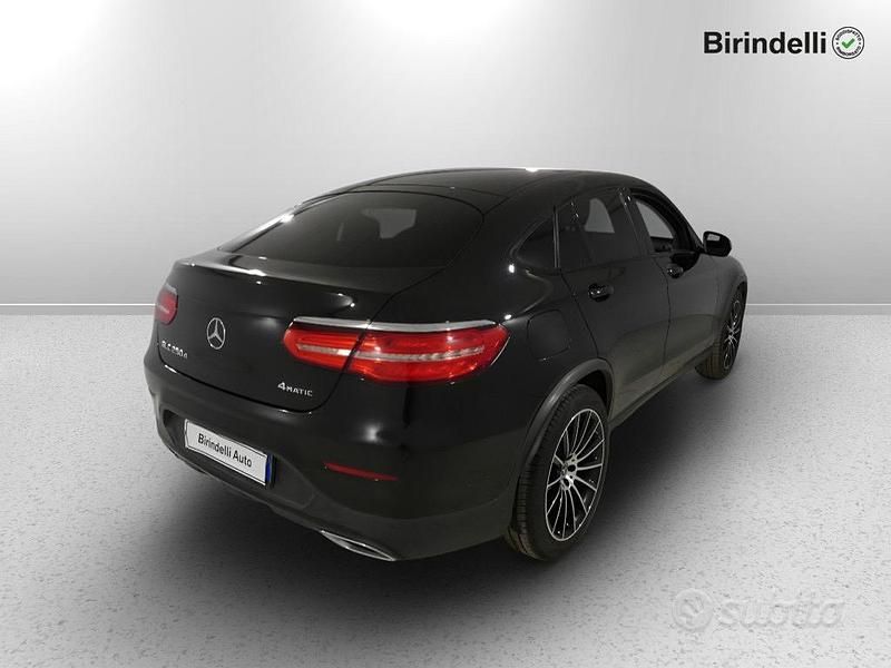 Usata Mercedes GLC250 Premium 203 CV (149 kW) 2017 Nero Coupé