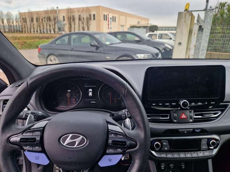 Usata Hyundai i30 N Performance 280 CV (205 kW) 2022 Nero Berlina