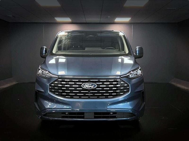 Usata Ford Tourneo Custom Titanium 136 CV (100 kW) 2024 Blu Furgone