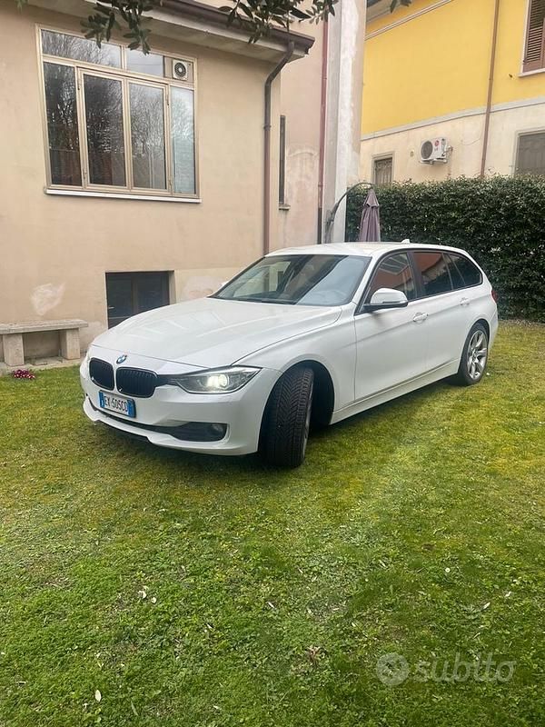 Usata BMW 318 150 CV (110 kW) 2015 Bianco Station wagon