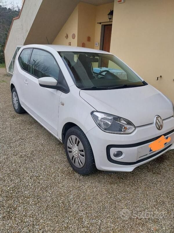 Bianco Usata 2014 VW up! Due volumi | 7000 € (Ottimo prezzo) - Immagine 1/1