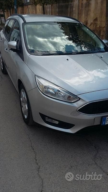 Grigio Usata 2017 Ford Focus Station wagon | 6500 € (Ottimo prezzo) - Immagine 1/4