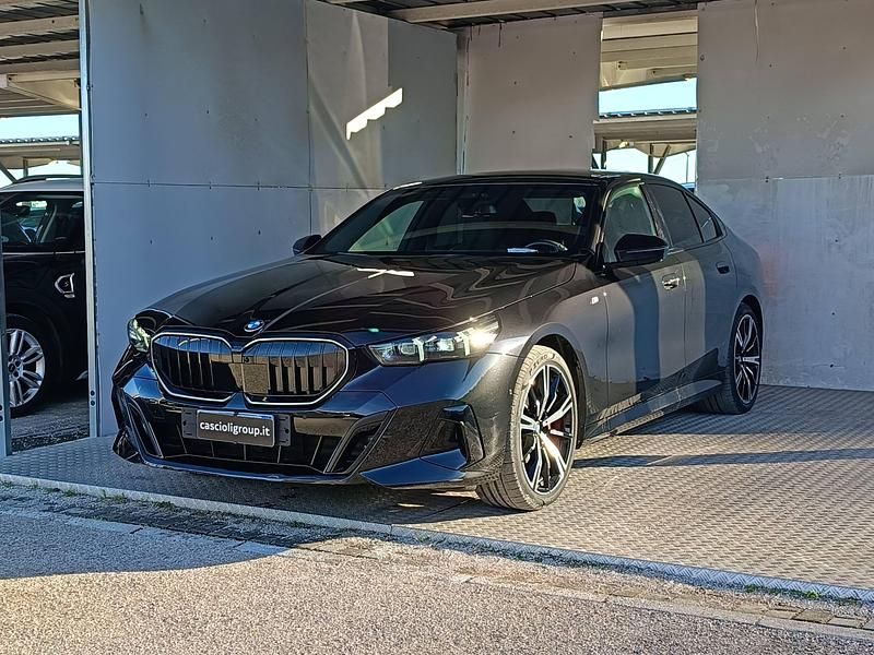 Usata BMW 520 Comfort Edition 197 CV (144 kW) 2024 Berlina