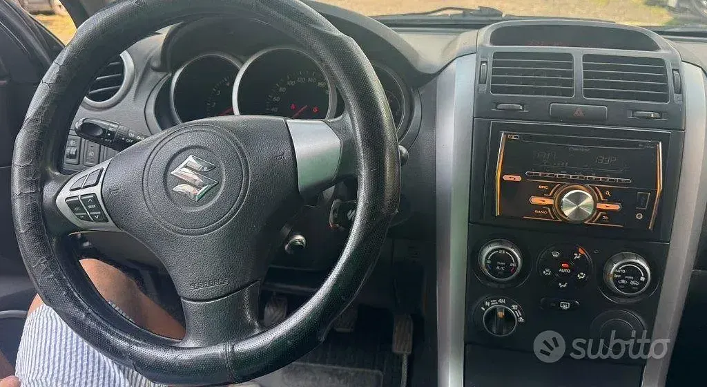 Usata Suzuki Grand Vitara 129 CV (94 kW) 2007 Nero SUV